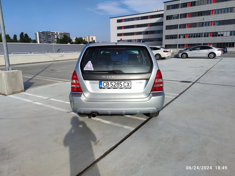 Subaru Forester 2.0 Turbo, снимка 5 - Автомобили и джипове - 49394509