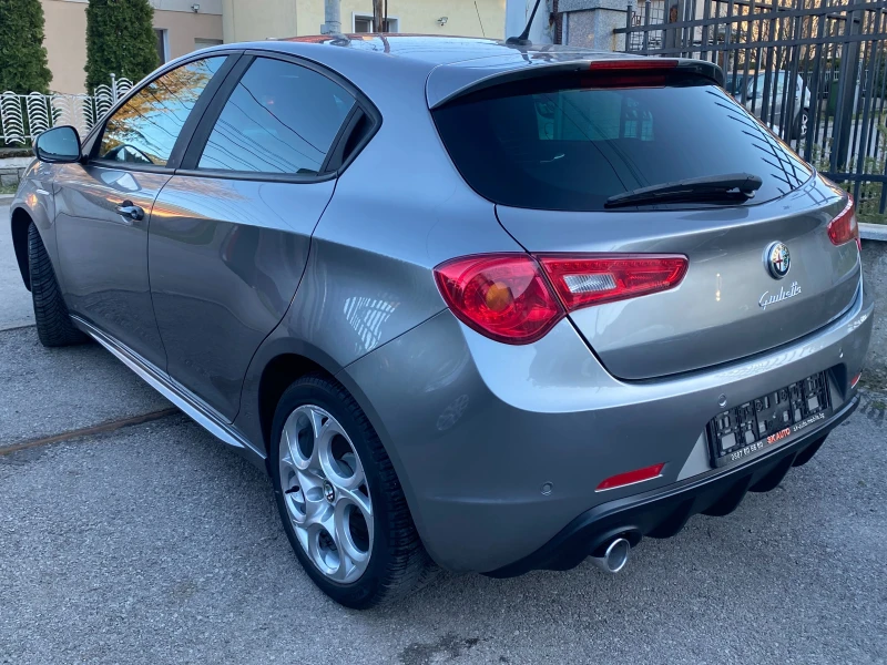 Alfa Romeo Giulietta 1.4TURBO-170ks-AUTOMATIK-SPRINT-EURO6B-PDC-FACELIF, снимка 4 - Автомобили и джипове - 49579028