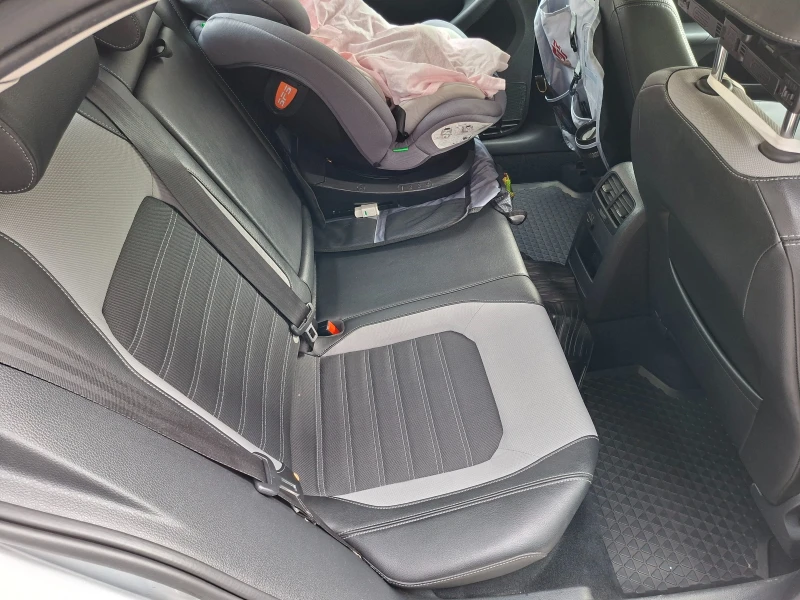 VW Jetta 2.0, 140 к.с., снимка 13 - Автомобили и джипове - 52270904