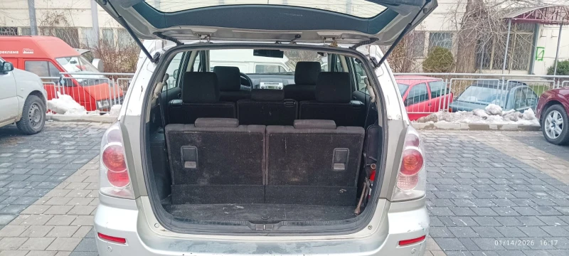 Toyota Corolla verso, снимка 7 - Автомобили и джипове - 53104108