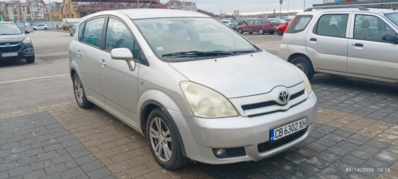 Toyota Corolla verso, снимка 2 - Автомобили и джипове - 53104108