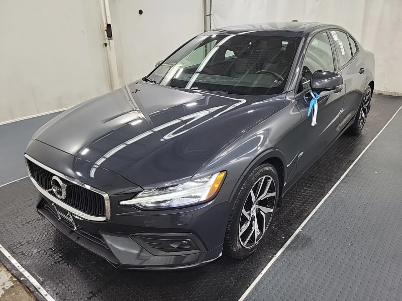 Volvo S60 T6 MOMENTUM AWD * Carfax * Опция за финансиране * 