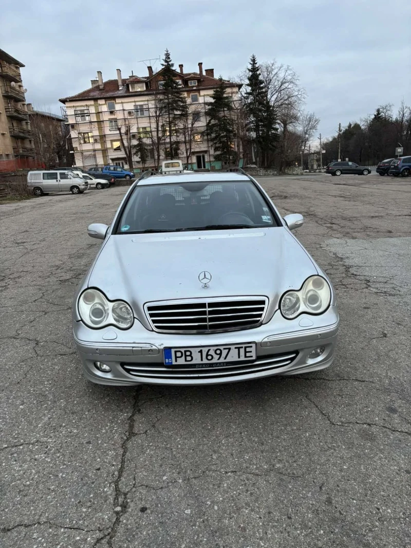 Mercedes-Benz C 220, снимка 2 - Автомобили и джипове - 53162693