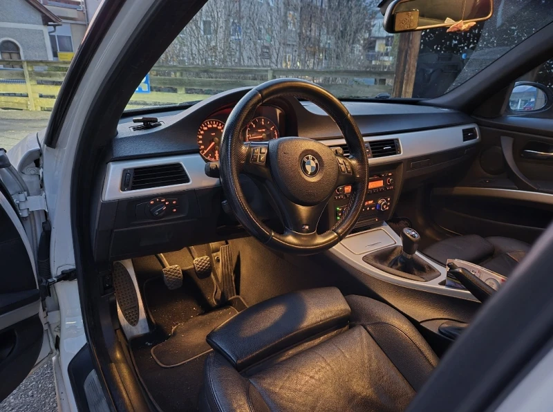 BMW 320 e91, снимка 11 - Автомобили и джипове - 53585101