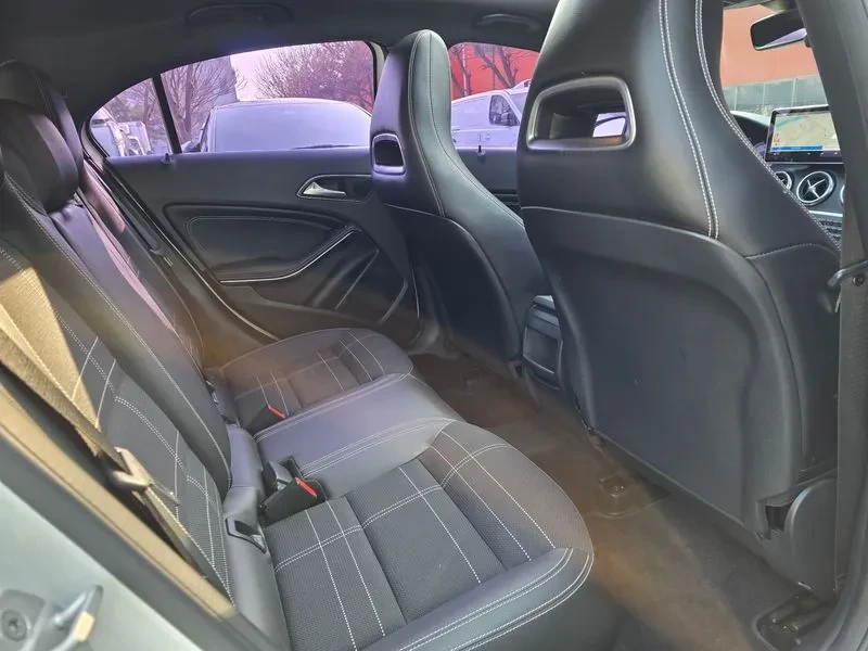 Mercedes-Benz A 200 2.0, снимка 13 - Автомобили и джипове - 54279058