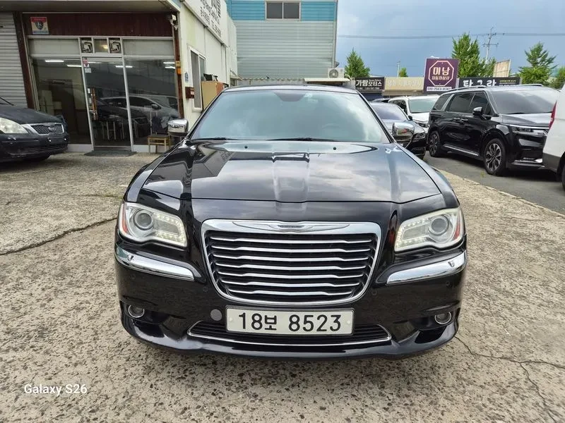Chrysler 300c 3.6 - САМО 30% АВАНС, снимка 5 - Автомобили и джипове - 56251100