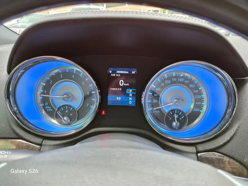 Chrysler 300c 3.6 - САМО 30% АВАНС, снимка 9 - Автомобили и джипове - 56251100
