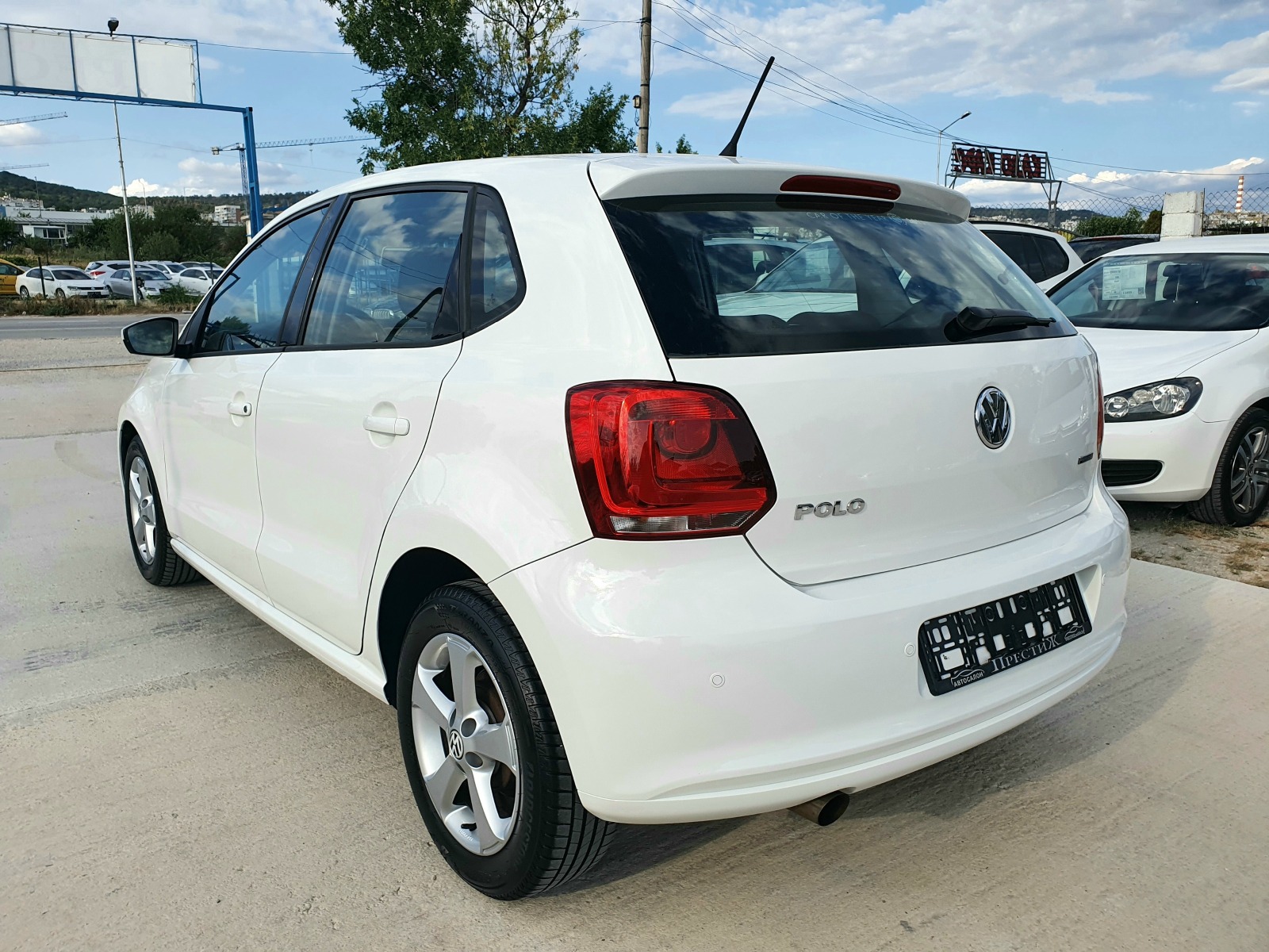 VW Polo 1.4i - BI-FUEL - изображение 7