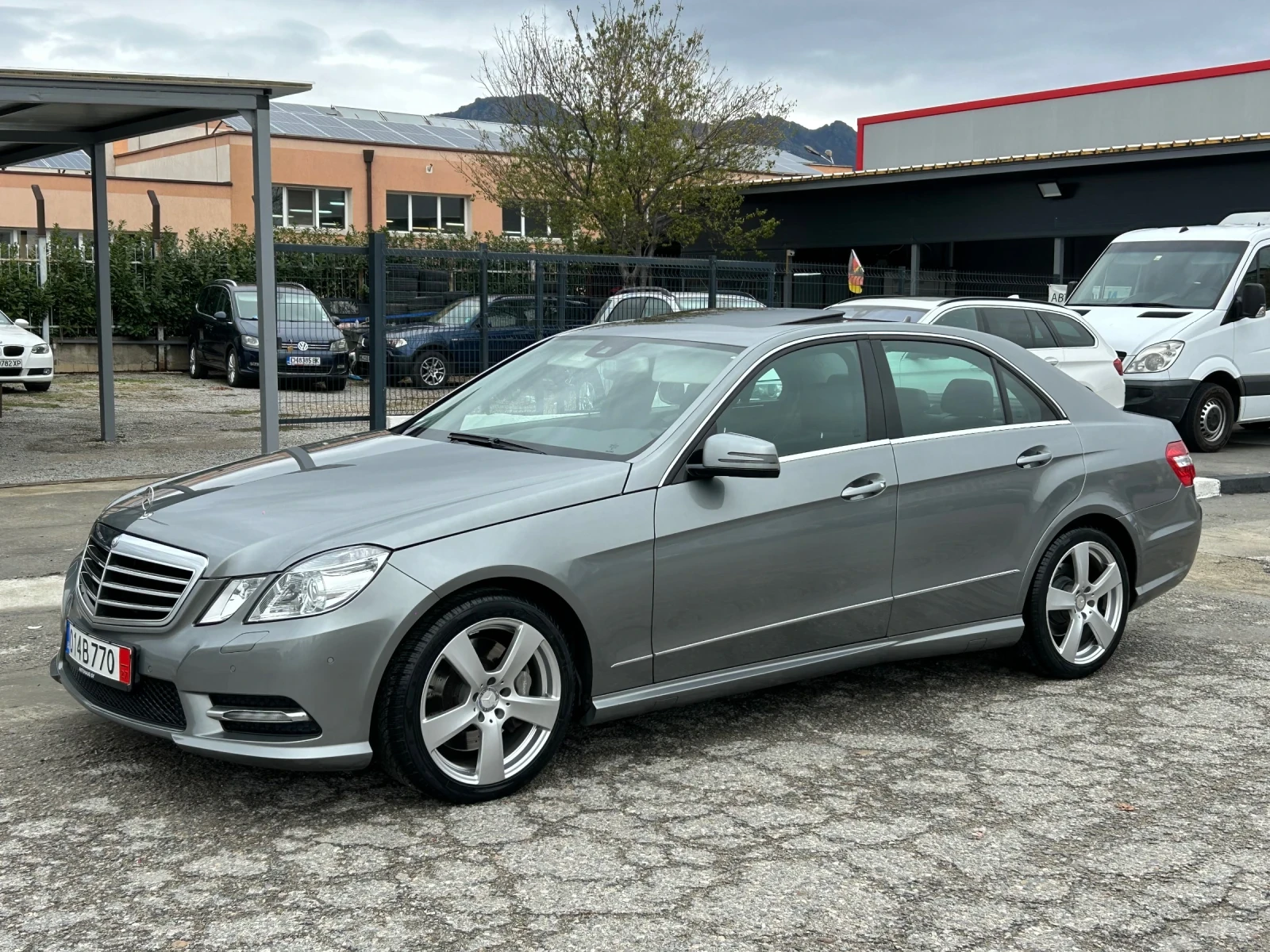 Mercedes-Benz E 350 CDI AMG                              4matic 265ps  - изображение 3