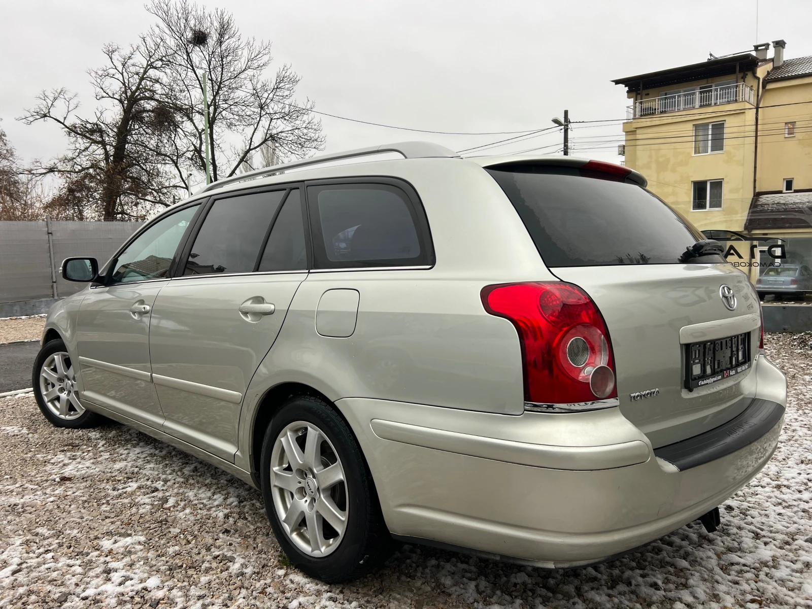 Toyota Avensis 1.8-FACE SOLL - изображение 6