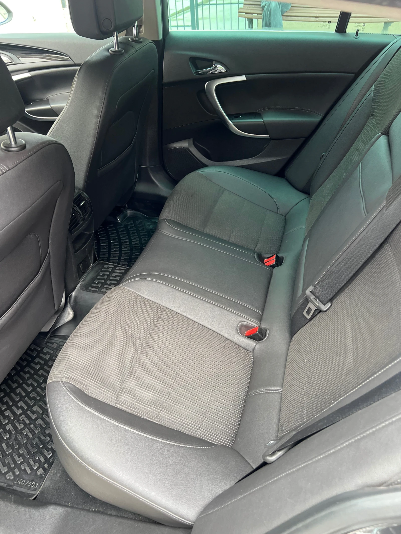 Opel Insignia 1.6 Turbo - изображение 7