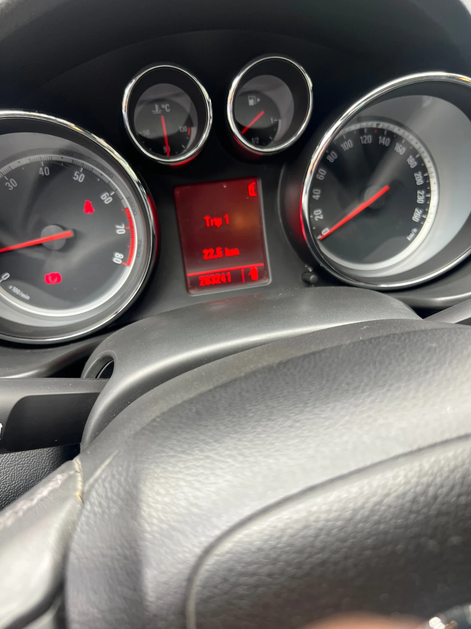 Opel Insignia 1.6 Turbo - изображение 9