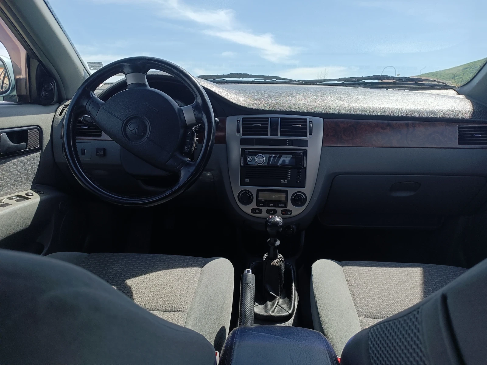 Daewoo Nubira 1.8 CDX - изображение 10