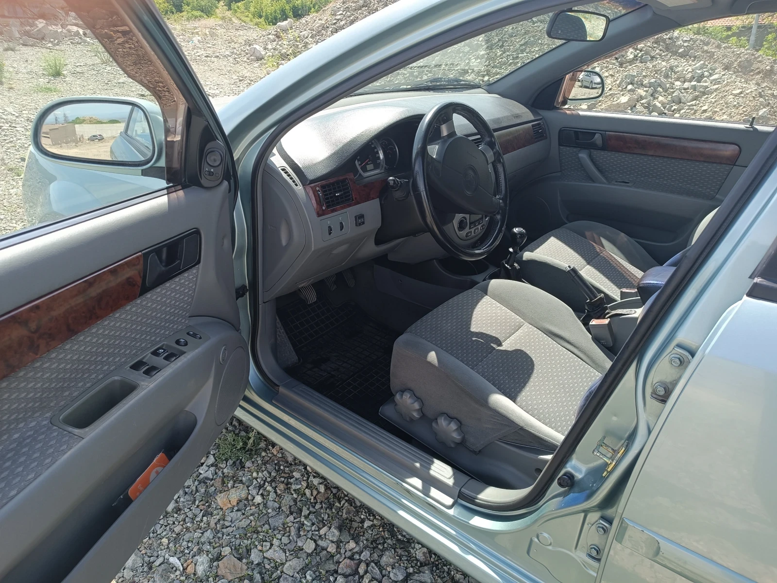 Daewoo Nubira 1.8 CDX - изображение 8