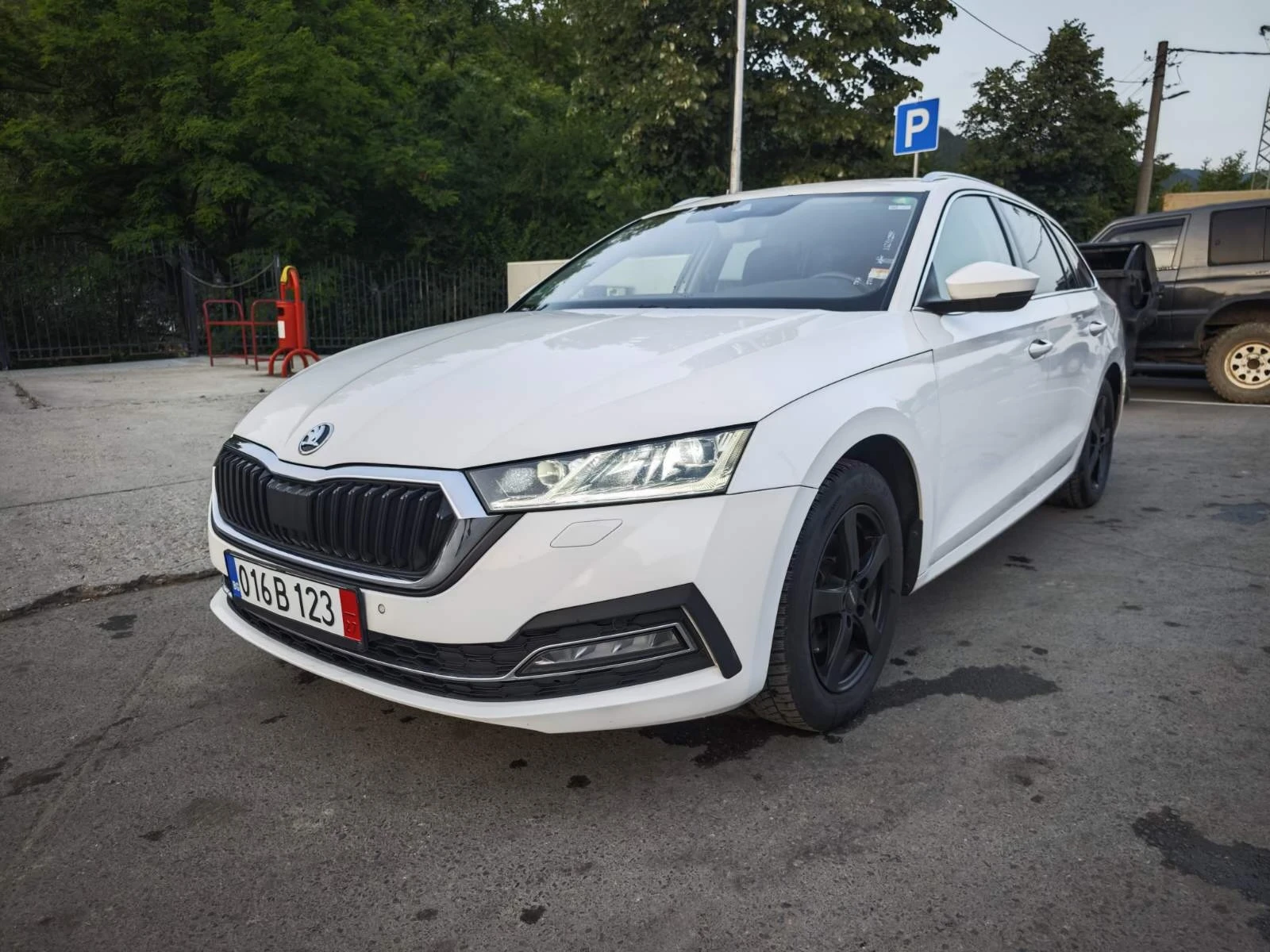 Skoda Octavia First Edition 2.0TDI - изображение 2