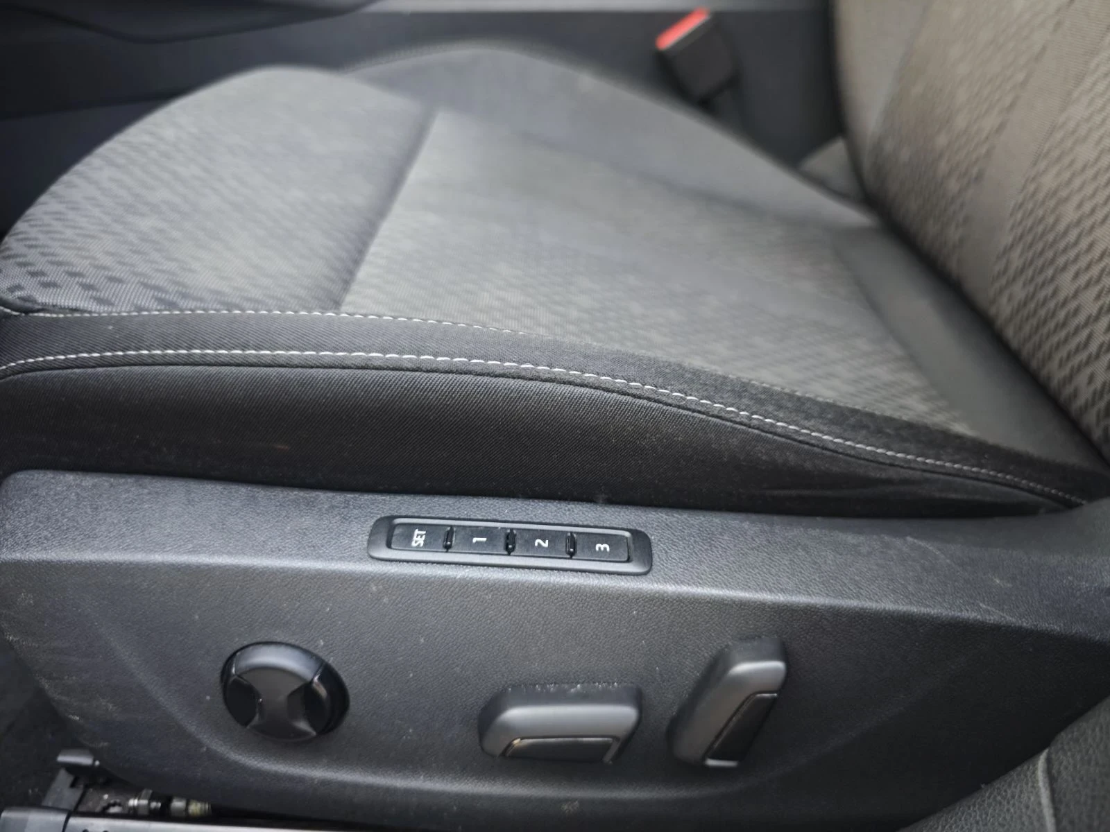 Skoda Octavia First Edition 2.0TDI - изображение 10
