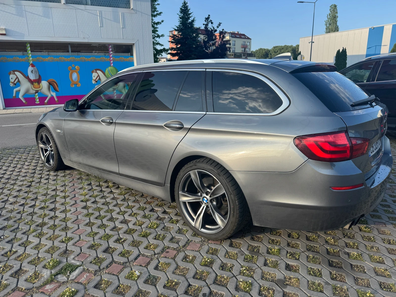 BMW 530 F11 - изображение 2