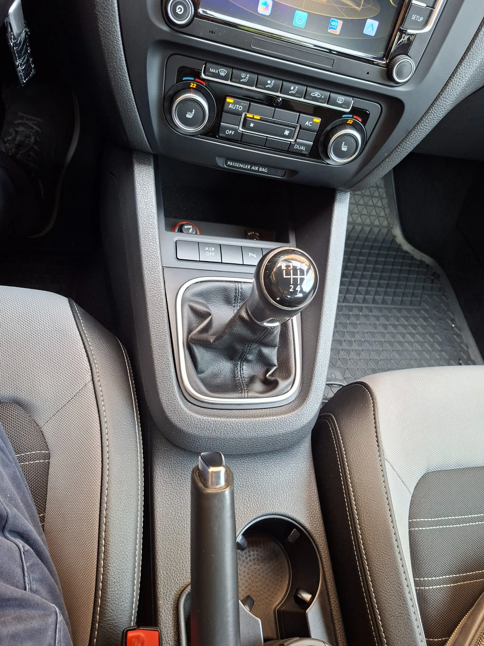 VW Jetta 2.0, 140 к.с. - изображение 10