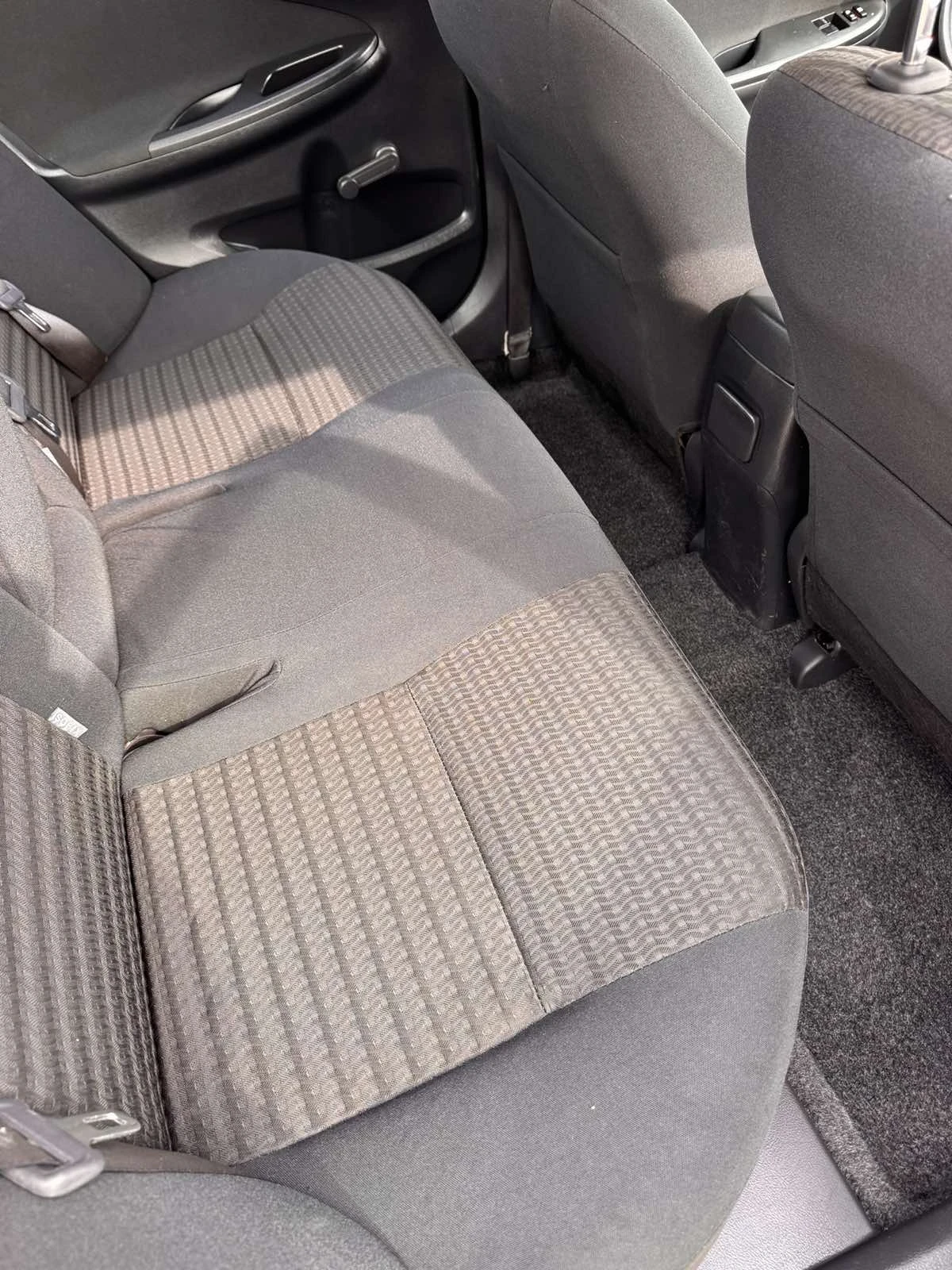 Toyota Corolla | Mobile.bg � ����������� 13