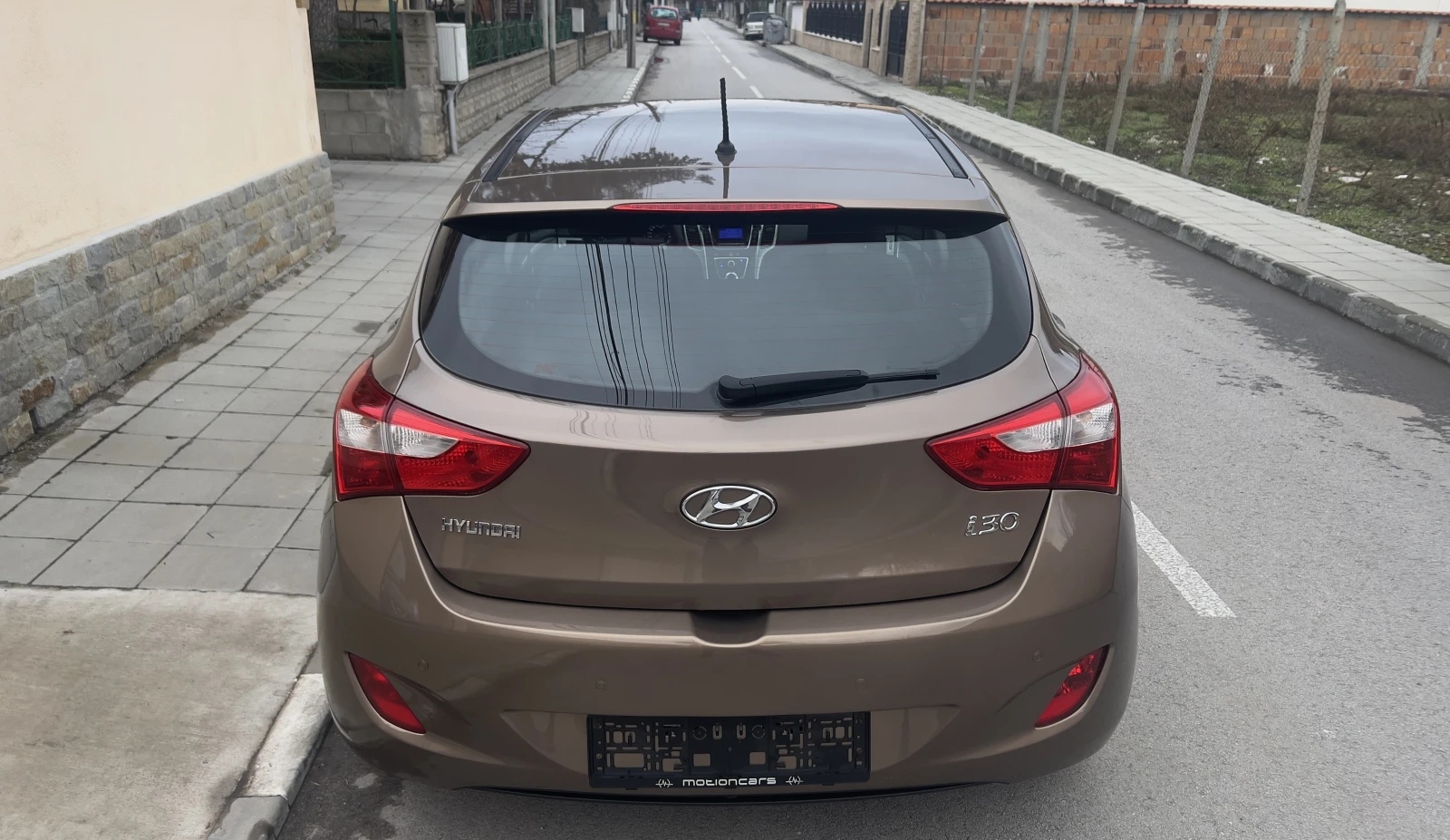 Hyundai I30 1.4i 2014г, снимка 4 - Автомобили и джипове - 53889975