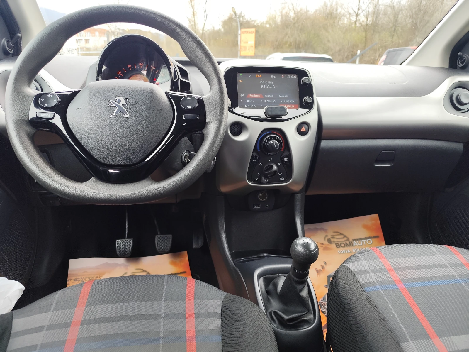 Peugeot 108 1.0i* EURO6B* LED* KLIMA* , снимка 8 - Автомобили и джипове - 53949946