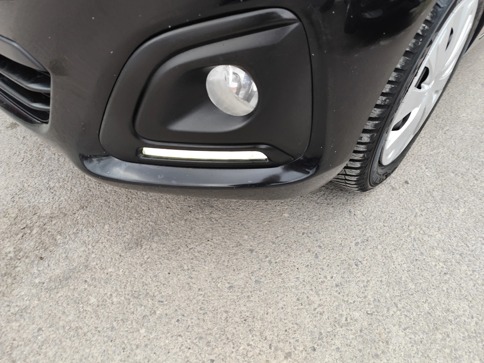 Peugeot 108 1.0i* EURO6B* LED* KLIMA* , снимка 14 - Автомобили и джипове - 53949946