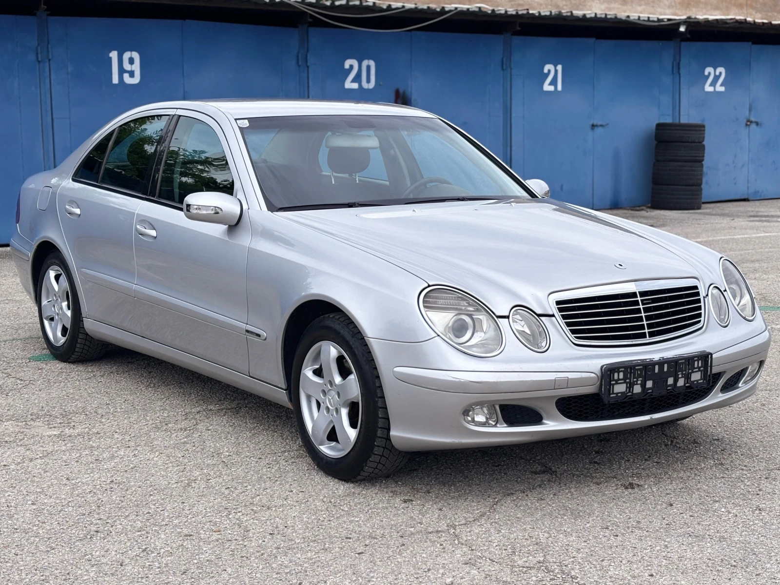 Mercedes-Benz E 220 2.2CDI Elegance Автоматик, снимка 8 - Автомобили и джипове - 55133995