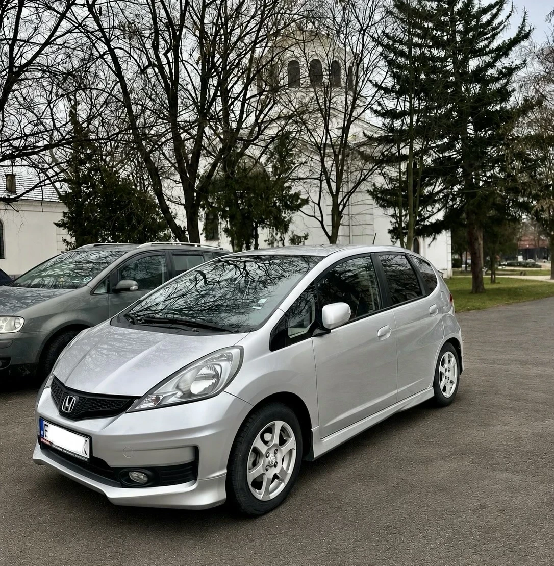Honda Jazz 1.4i Si Facelift, 21500km., CarPlay и AndroidAuto, снимка 2 - Автомобили и джипове - 55156227