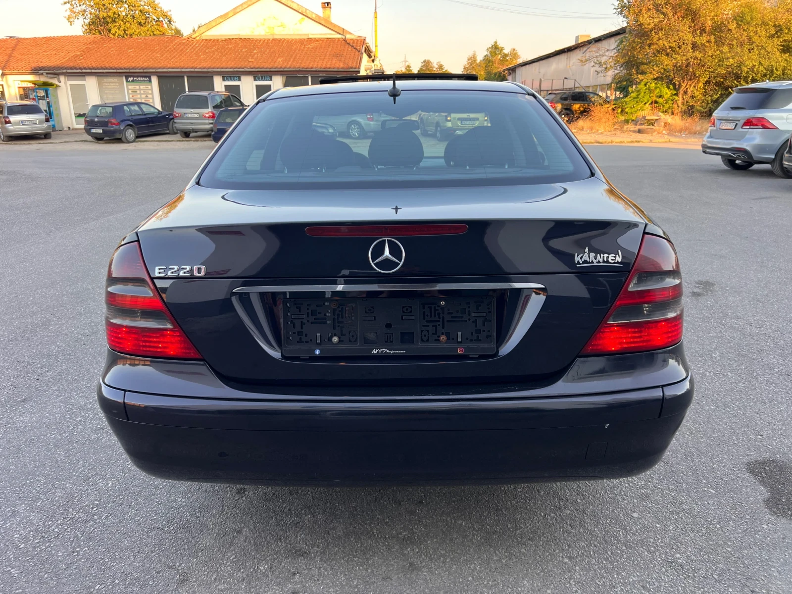 Mercedes-Benz C 220 2.2CDI 150k.c * Автоматик* * CLASSIC* , снимка 8 - Автомобили и джипове - 56136380