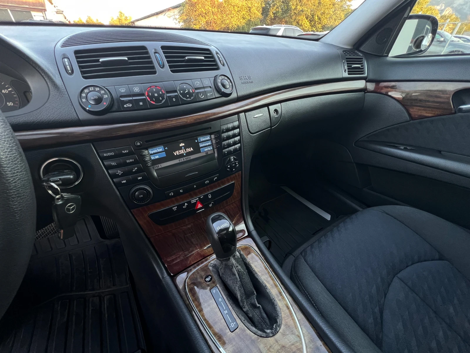 Mercedes-Benz C 220 2.2CDI 150k.c * Автоматик* * CLASSIC* , снимка 12 - Автомобили и джипове - 56136380