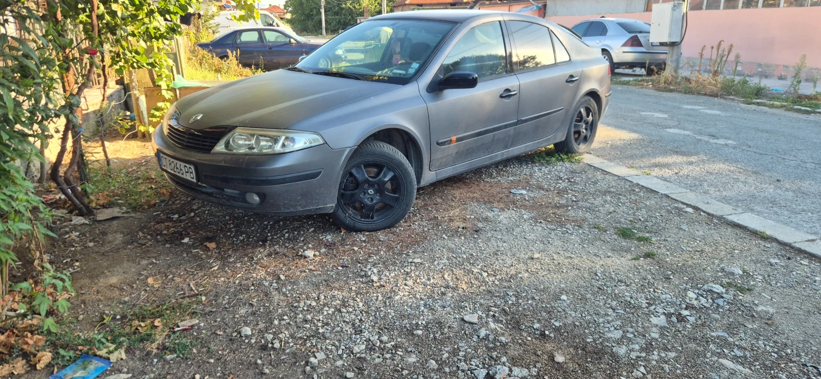 Renault Laguna, снимка 3 - Автомобили и джипове - 56156249