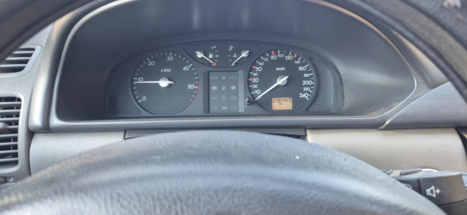 Renault Laguna, снимка 5 - Автомобили и джипове - 56156249