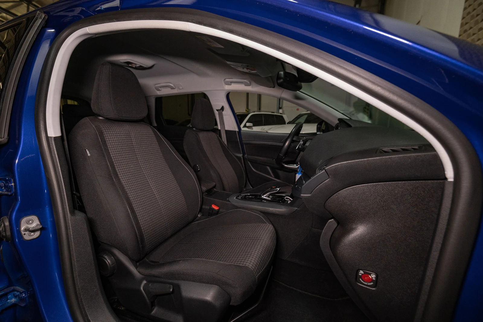 Peugeot 308 1.2 Pure Tech| Automatic| �������� | Mobile.bg � ����������� 10