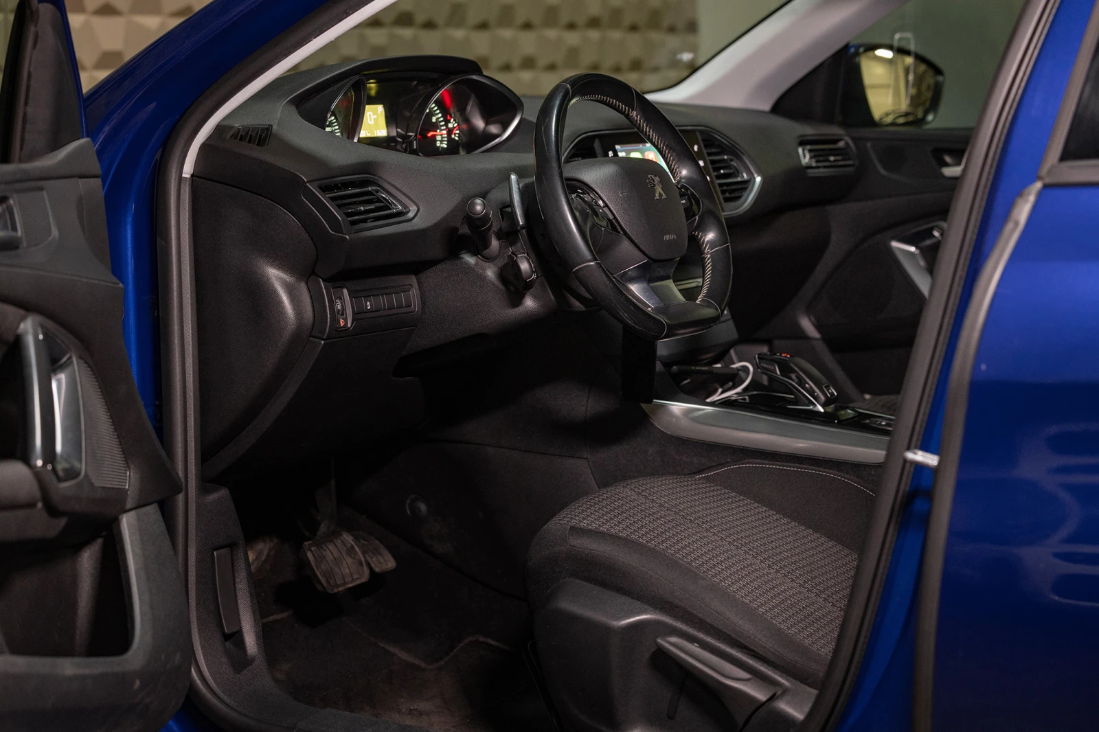 Peugeot 308 1.2 Pure Tech| Automatic| �������� | Mobile.bg � ����������� 7