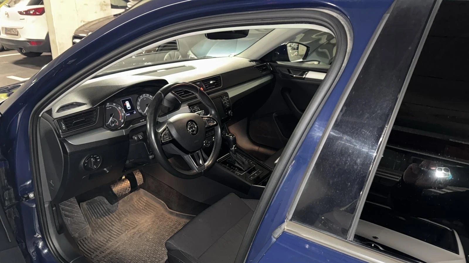 Skoda Superb, снимка 5 - Автомобили и джипове - 56456063
