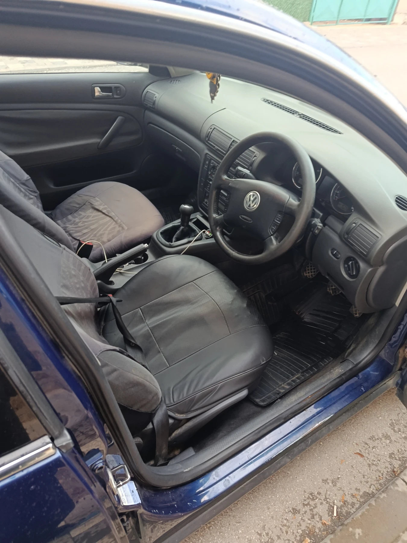 VW Passat, снимка 5 - Автомобили и джипове - 56540059