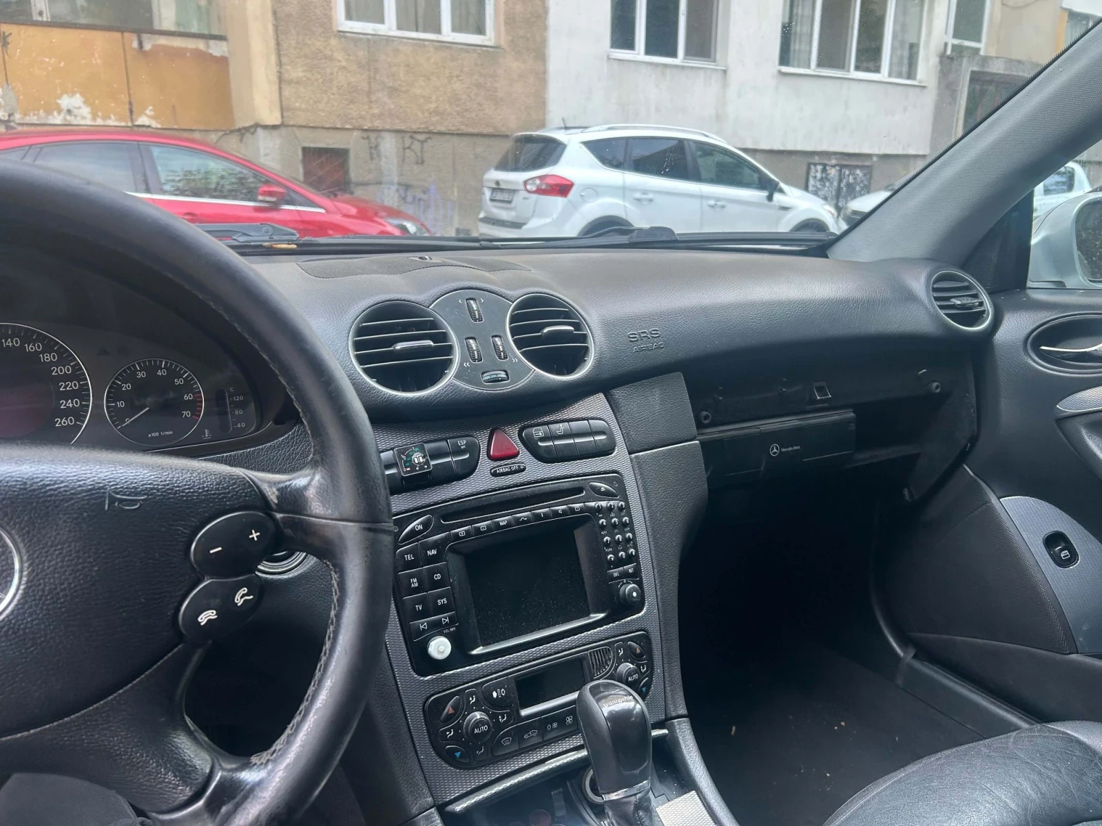 Mercedes-Benz CLK, снимка 7 - Автомобили и джипове - 56544801