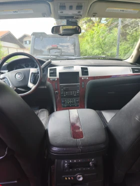 Cadillac Escalade ESV 6.2 V8 - 15350 € / 30021.99 лв. - 93656747 8