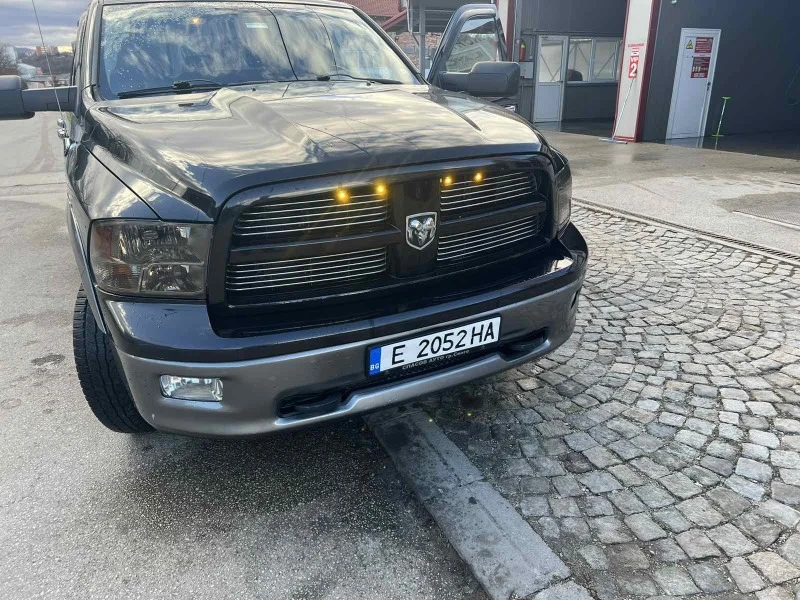 Dodge RAM 1500, снимка 4 - Автомобили и джипове - 47813327