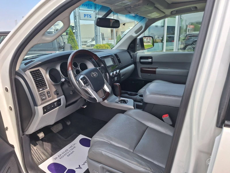 Toyota Sequoia 5.7 Platinum, снимка 7 - Автомобили и джипове - 45793065