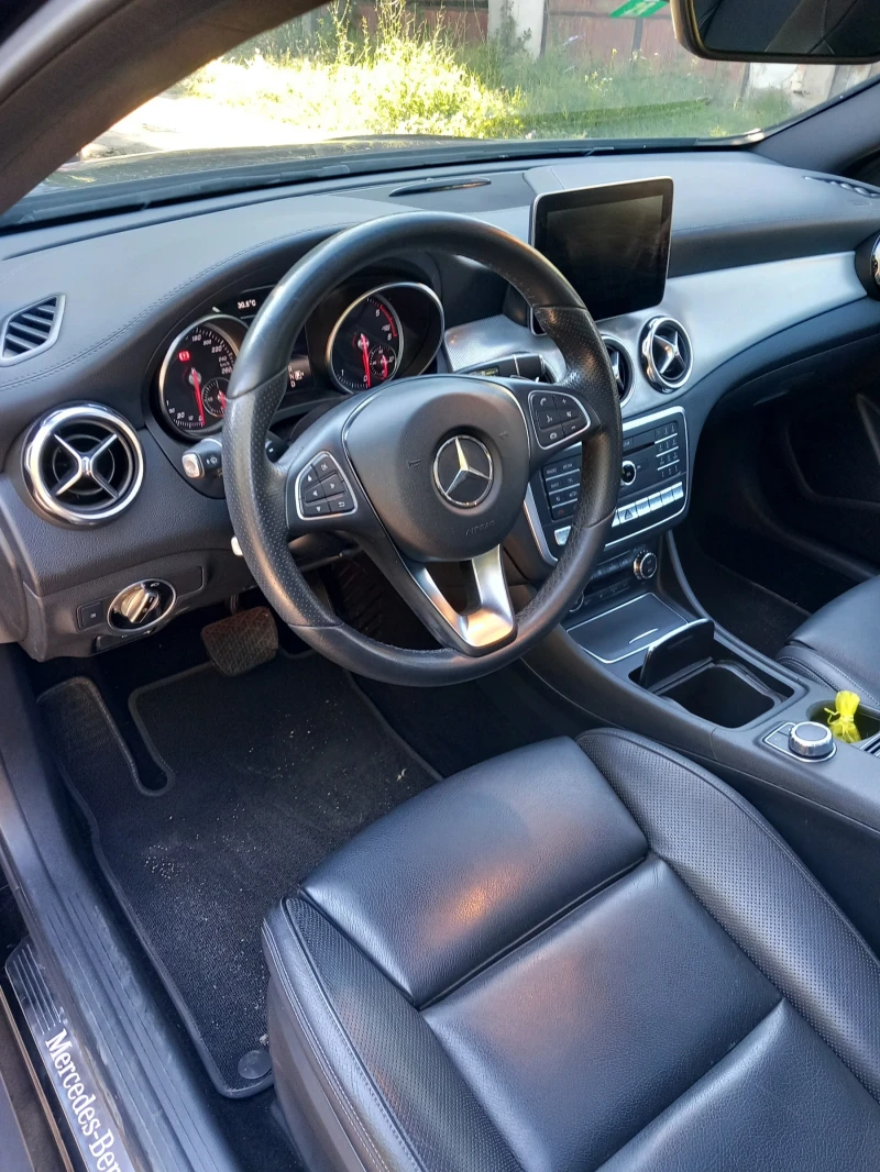 Mercedes-Benz GLA 200 200Д, снимка 5 - Автомобили и джипове - 47813450