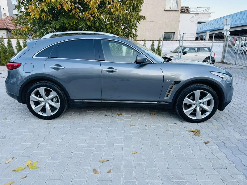 Infiniti QX70 3.7 l, снимка 4 - Автомобили и джипове - 47878555