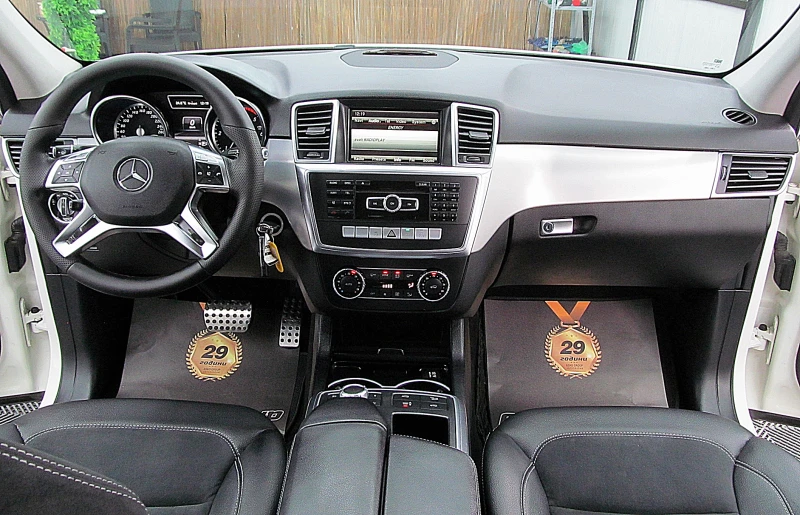 Mercedes-Benz ML 350 AMG-Line/4-MATIC/ START STOP/SPORT/СОБСТВЕН ЛИЗИНГ, снимка 16 - Автомобили и джипове - 50523833