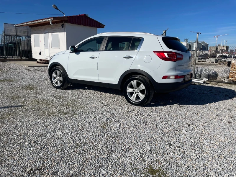 Kia Sportage, снимка 6 - Автомобили и джипове - 53108937