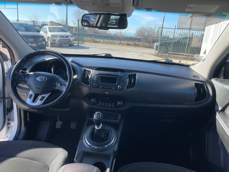 Kia Sportage, снимка 8 - Автомобили и джипове - 53108937