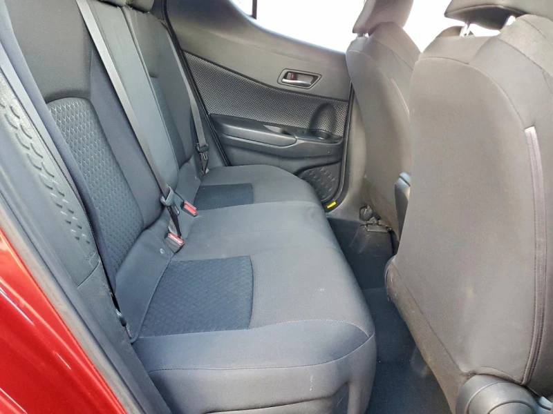 Toyota C-HR 2l Xle, снимка 11 - Автомобили и джипове - 53193945