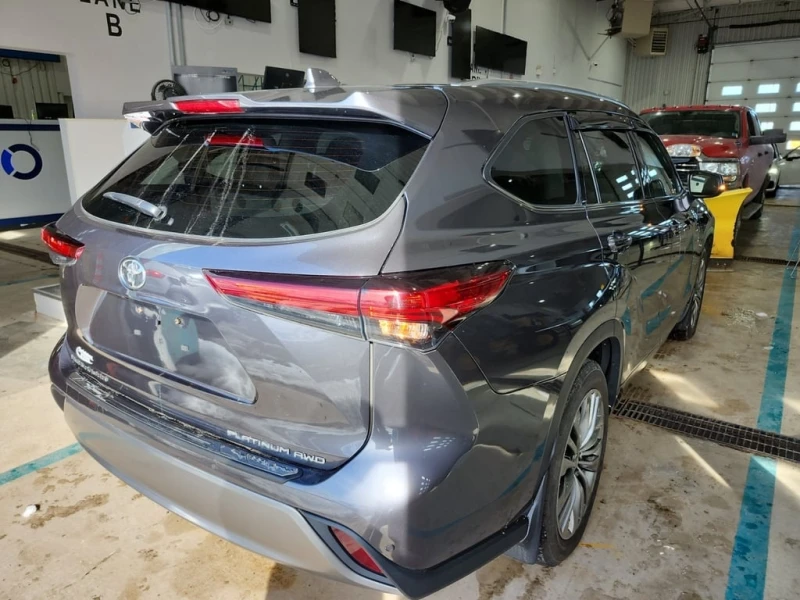 Toyota Highlander * LIMITED * 360  * ДИСТРОНИК * Head-Up * Keyless *, снимка 3 - Автомобили и джипове - 53413073
