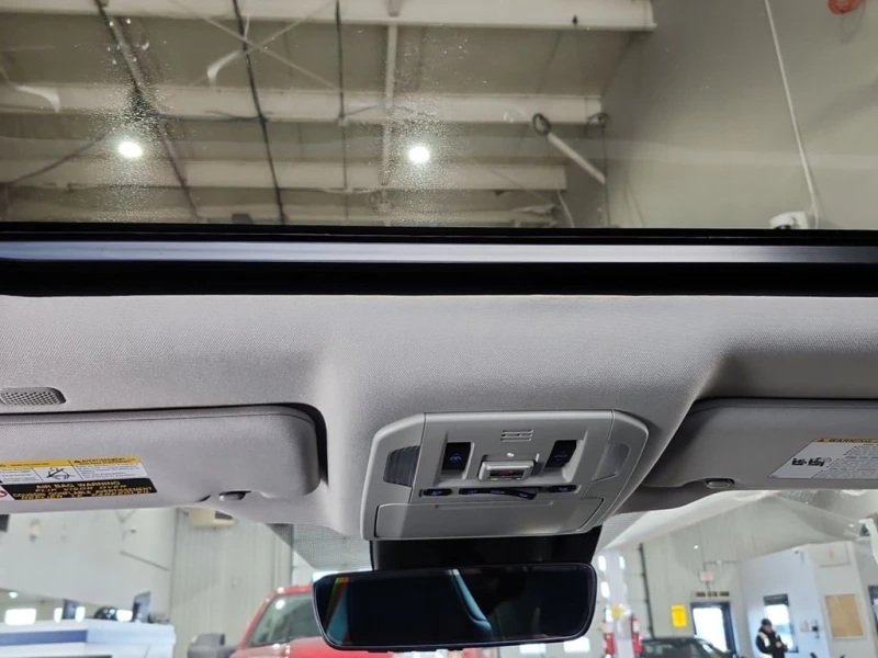 Toyota Highlander * LIMITED * 360  * ДИСТРОНИК * Head-Up * Keyless *, снимка 14 - Автомобили и джипове - 53413073