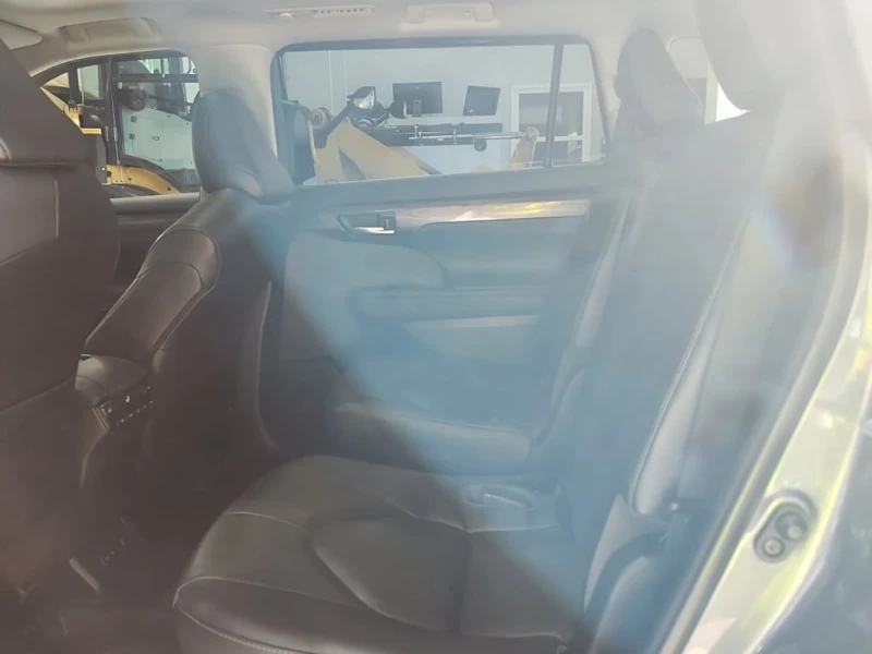 Toyota Highlander * LIMITED * 360  * ДИСТРОНИК * Head-Up * Keyless *, снимка 13 - Автомобили и джипове - 53413073