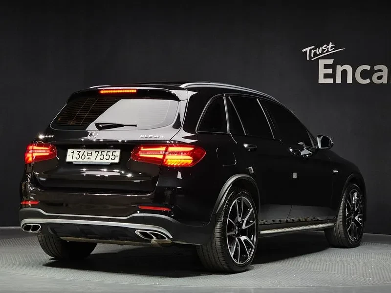 Mercedes-Benz GLC 43 AMG 4MATIС, снимка 2 - Автомобили и джипове - 54778825